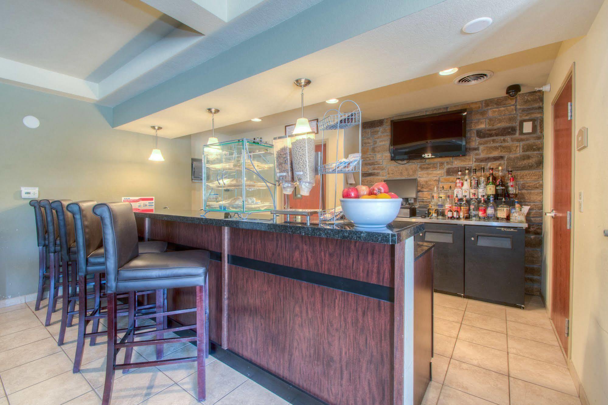 Cobblestone Inn&suites -