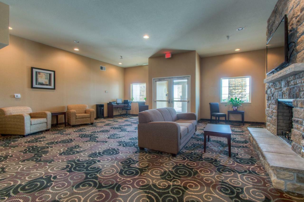 Cobblestone Inn&suites -