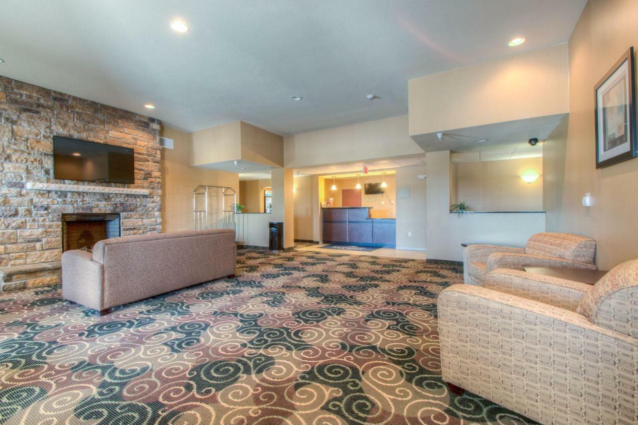 Cobblestone Inn&suites -