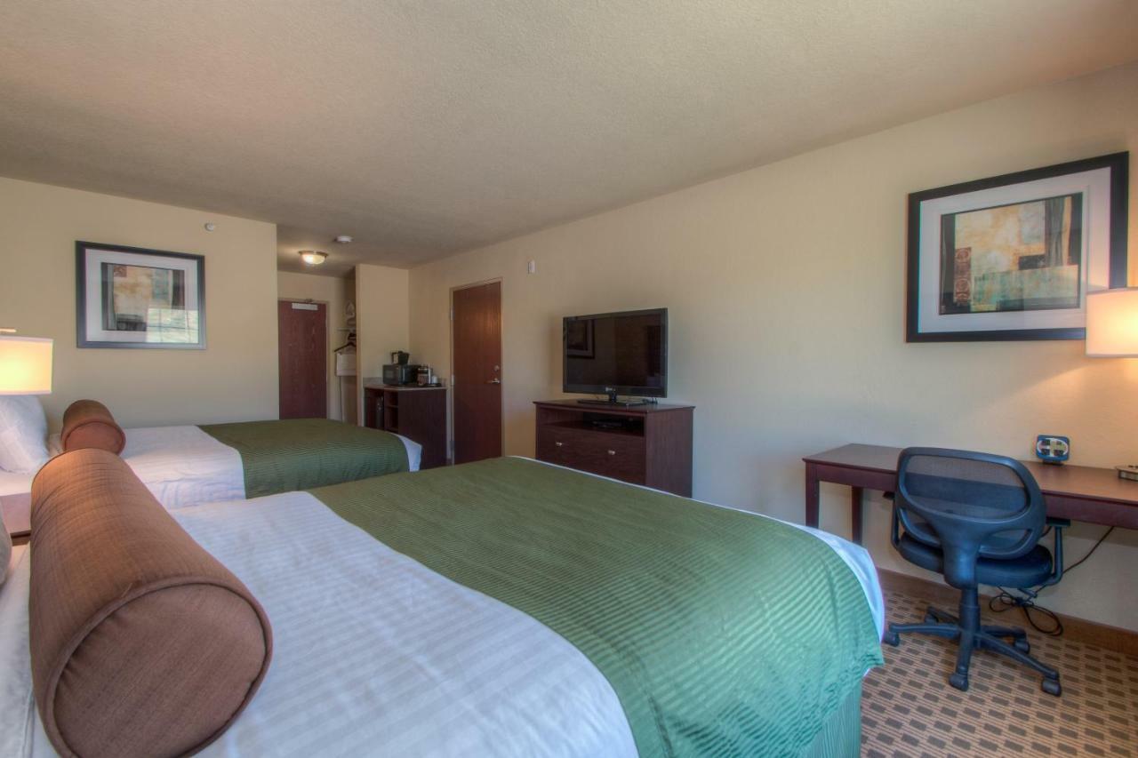 Cobblestone Inn&suites -