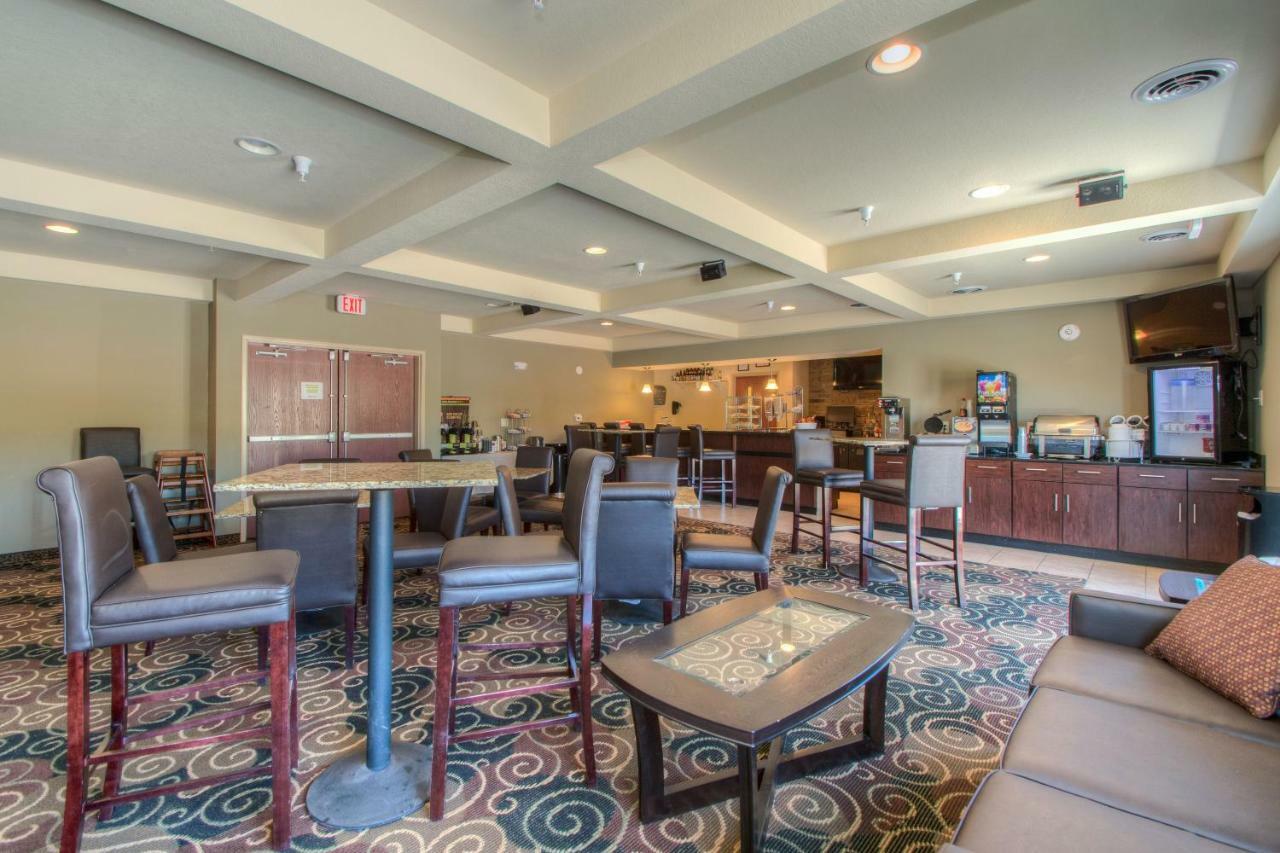 Cobblestone & - Hotel 3*
